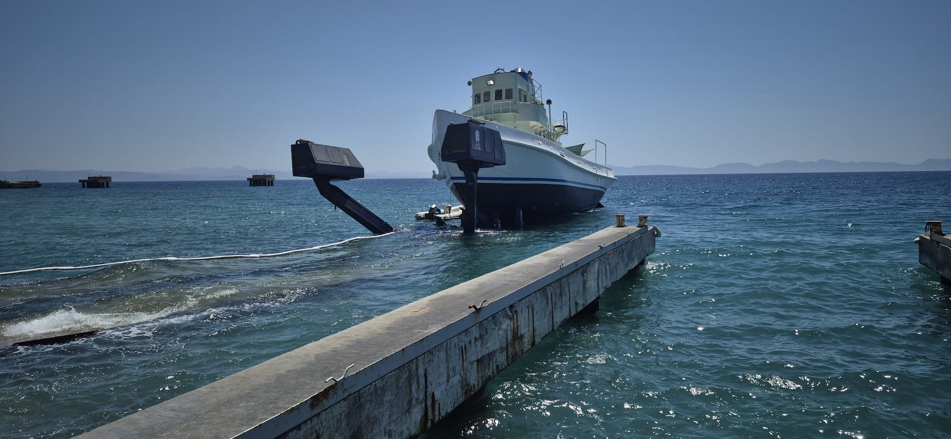 Tekne erişimli betonarme iskele